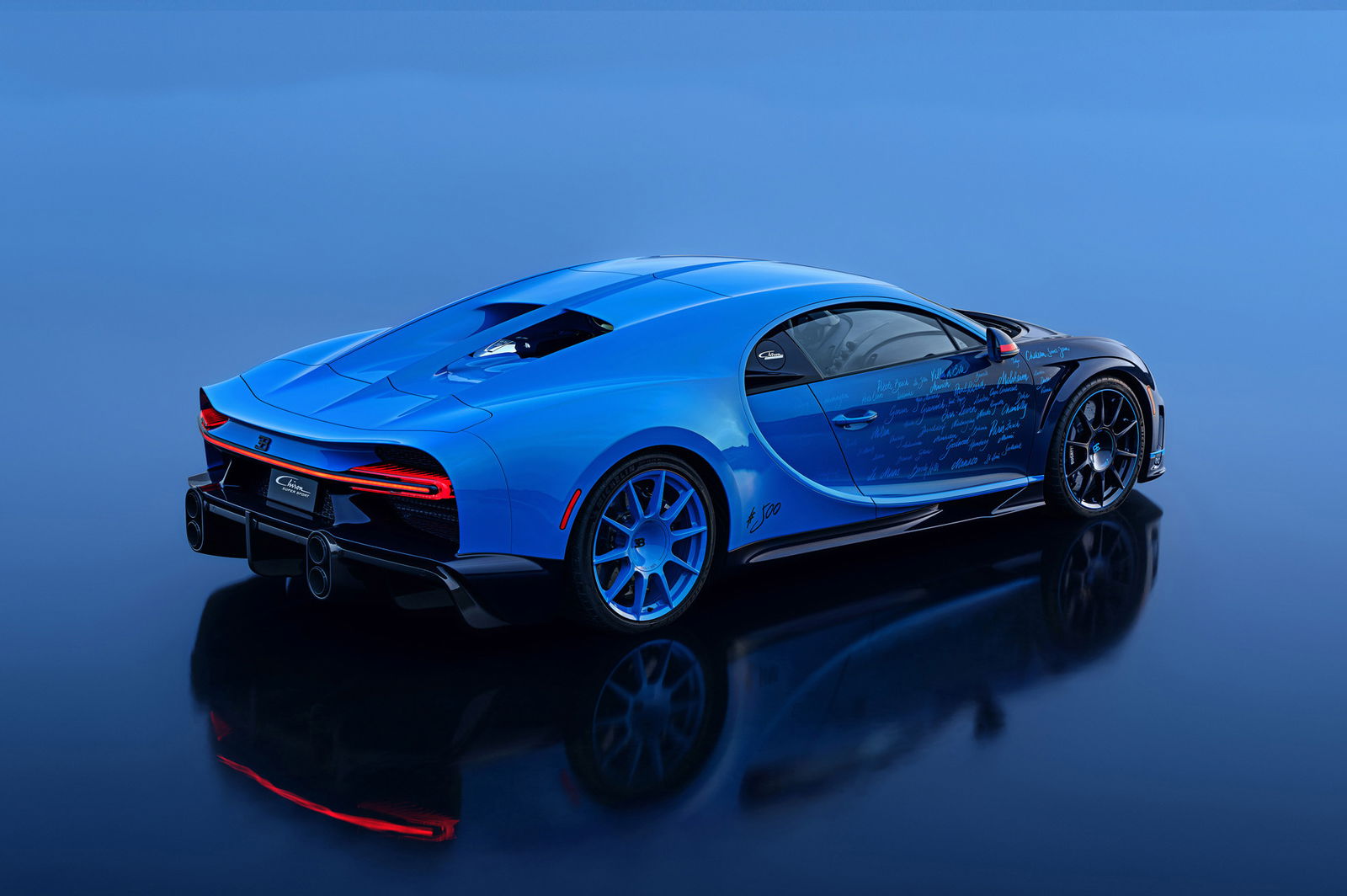 Bugatti Chiron L'Ultime - rear